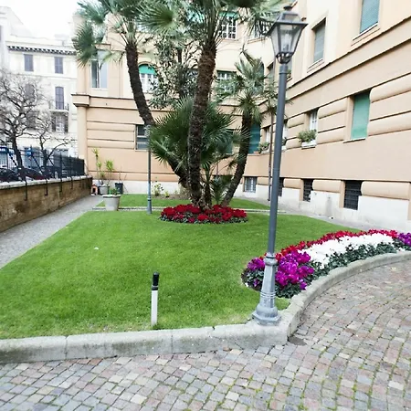Costantino Secondo * Roma