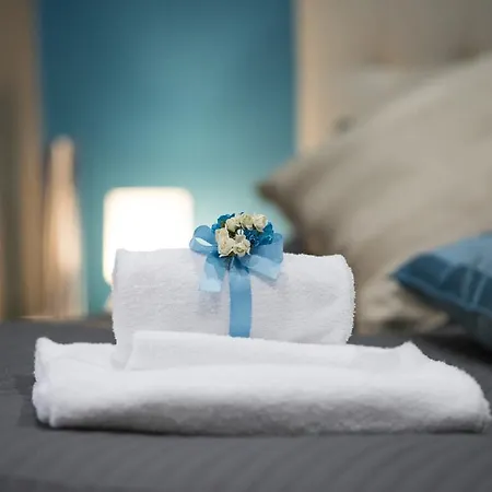 Costantino Secondo *